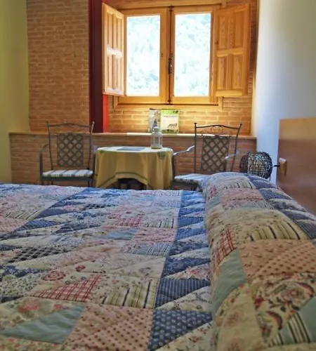 Observatorio De Buitres Mas De Bunyol Lantställe Valderrobres